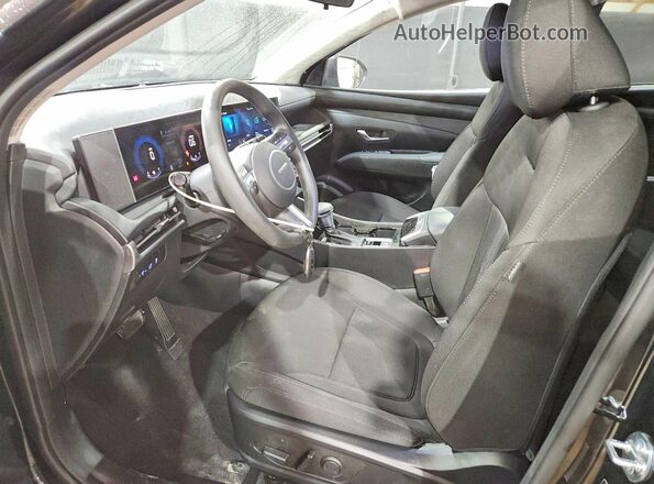 5NMJBCDE1TH697477 2026 HYUNDAI TUCSON Black Вид салону спереду