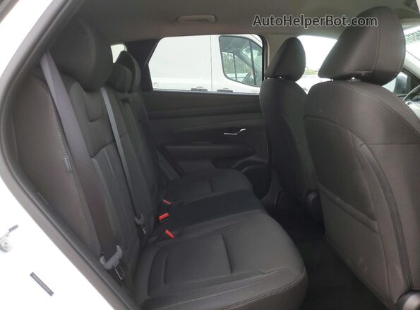 5NMJBCDE2TH745357 2026 HYUNDAI TUCSON White Вид задньої частини салону