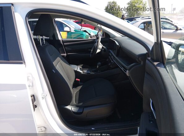5NMJBCDE4SH442949 2025 HYUNDAI TUCSON White Widok wnętrza z przodu