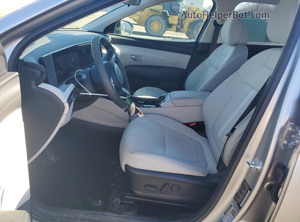 5NMJBCDE4SH511204 2025 HYUNDAI TUCSON Silver Widok wnętrza z przodu