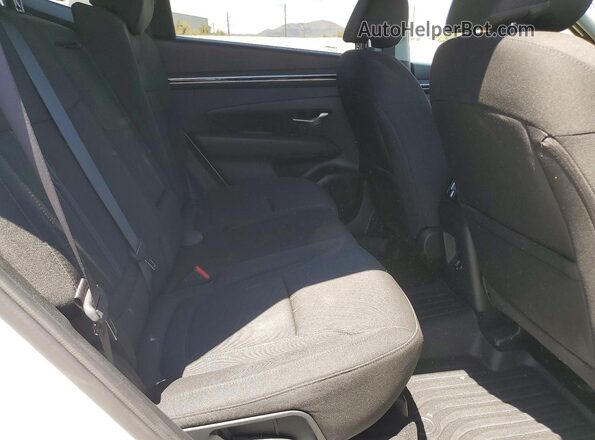 5NMJBCDEXRH384825 2024 HYUNDAI TUCSON White Rear interior view