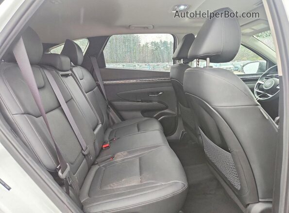 5NMJCCAE8NH016798 2022 HYUNDAI TUCSON White Вид задньої частини салону