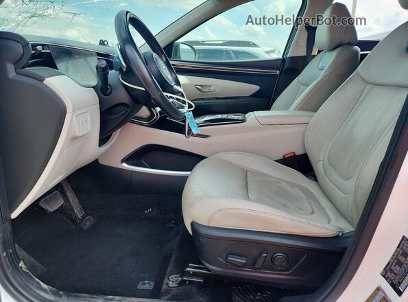 5NMJE3AE1NH016930 2022 HYUNDAI TUCSON Белый Вид салона спереди