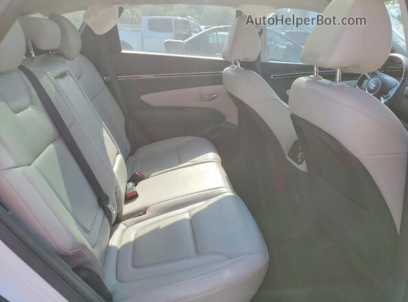 5NMJE3AE7NH159459 2022 HYUNDAI TUCSON White Սալոնի հետևի տեսք