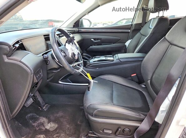 5NMJECAE8PH205643 2023 HYUNDAI TUCSON White Widok wnętrza z przodu