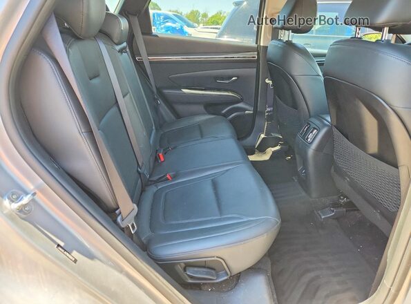 5NMJECAE9NH008929 2022 HYUNDAI TUCSON Silver Vista interior trasera