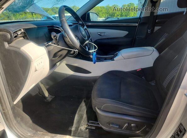 5NMJF3AE7NH048763 2022 HYUNDAI TUCSON Silver Front interior view
