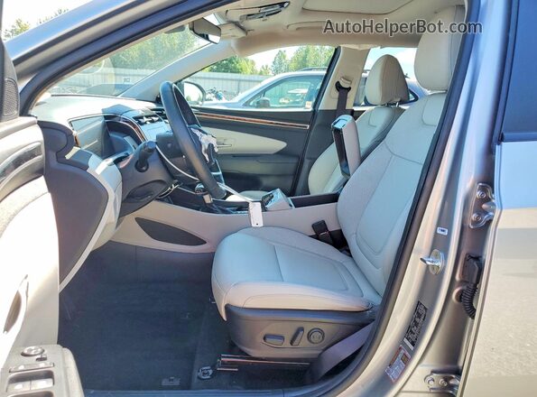 5NMJFCAE5PH168922 2023 HYUNDAI TUCSON Серебряный Вид салона спереди