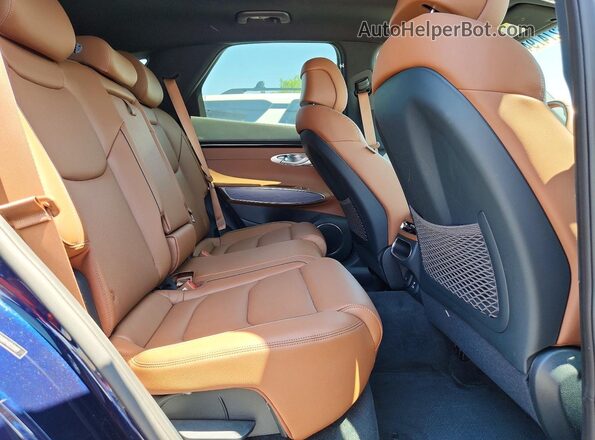 5NMMADTB0RH003089 2024 GENESIS GV70 Blue Vista interior trasera