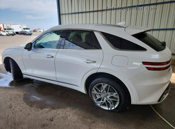 5NMMADTB2SH031806 2025 GENESIS GV70 White უკანა მარცხენა