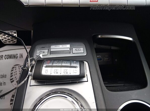 5NMMADTB6RH006806 2024 GENESIS GV70 Green Вид панелі приладів