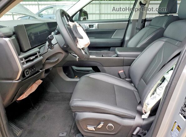 5NMP24GL6SH093318 2025 HYUNDAI SANTA Silver წინა სალონის ხედი