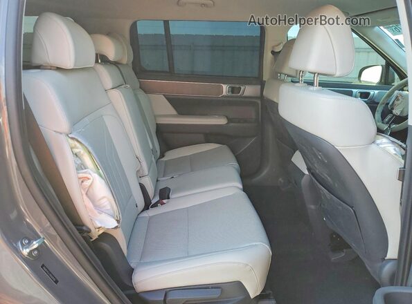 5NMP24GLXRH004182 2024 HYUNDAI SANTA Gray Вид задньої частини салону