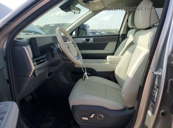 5NMP24GLXSH100660 2025 HYUNDAI SANTA Silver წინა სალონის ხედი