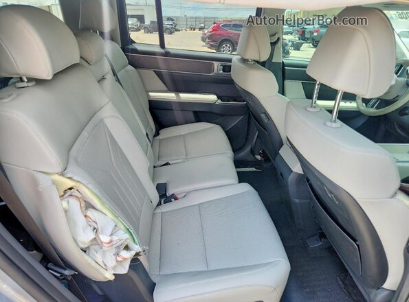 5NMP24GLXSH115773 2025 HYUNDAI SANTA Silver Vista interior trasera