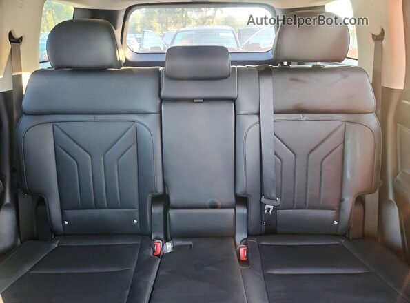 5NMP24GLXTH189020 2026 HYUNDAI SANTA Silver Вид задніх сидінь