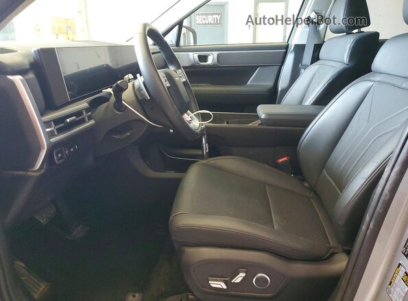 5NMP2DG12TH104914 2026 HYUNDAI SANTA Silver Front interior view