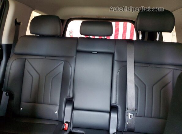5NMP2DG12TH104914 2026 HYUNDAI SANTA Silver Rear seats view