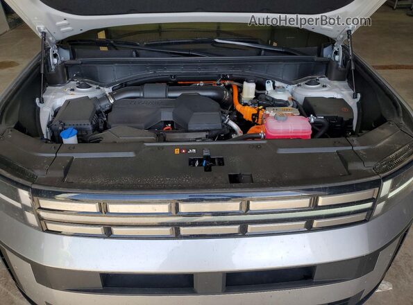5NMP2DG12TH104914 2026 HYUNDAI SANTA Silver Engine compartment view