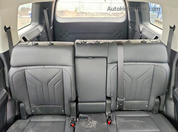 5NMP2DG13RH001235 2024 HYUNDAI SANTA White Vista de los asientos traseros