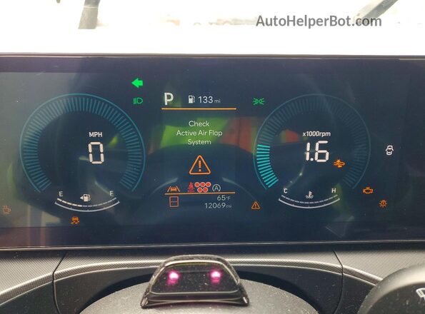 5NMP2DGL3SH099996 2025 HYUNDAI SANTA White Vista del cuadro de instrumentos