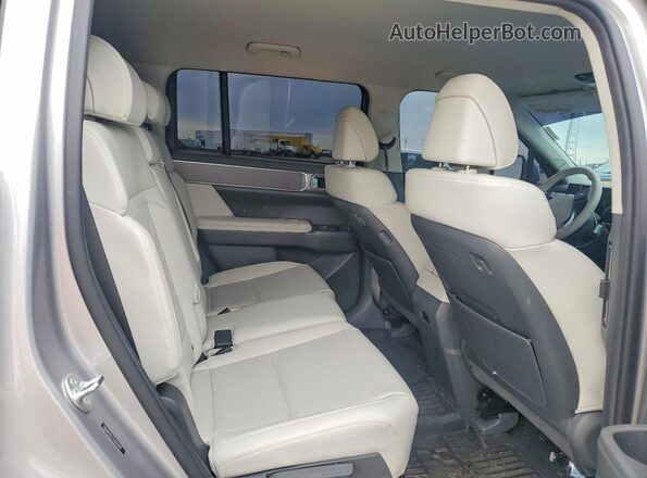 5NMP2DGL7SH070999 2025 HYUNDAI SANTA Silver Вид задньої частини салону
