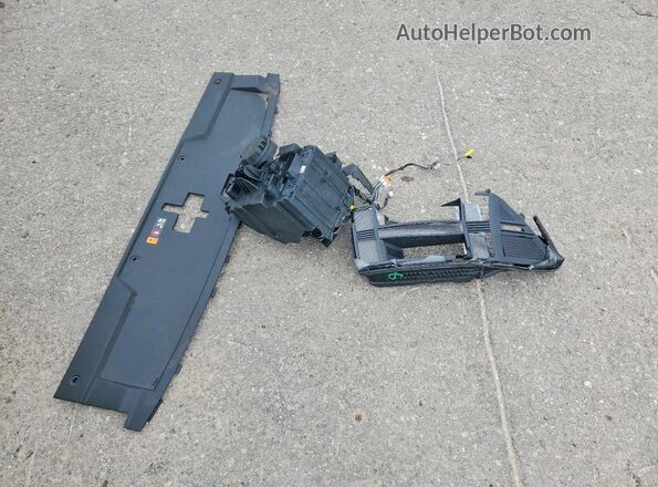 5NMP34G13RH001393 2024 HYUNDAI SANTA Red VIN կոդի պիտակի տեսք