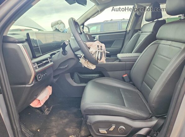 5NMP3DG13SH064242 2025 HYUNDAI SANTA Silver Вид салону спереду