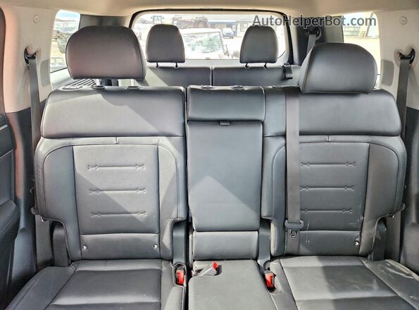 5NMP44GL2SH122176 2025 HYUNDAI SANTA Charcoal Rear seats view