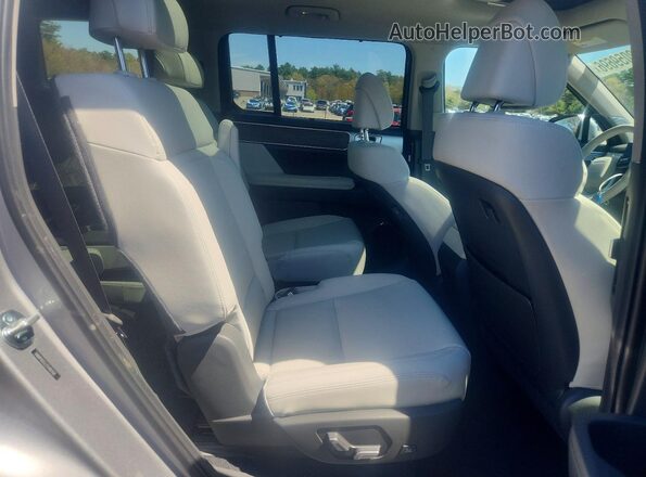 5NMP4DGL3TH187264 2026 HYUNDAI SANTA Серебряный Вид задней части салона