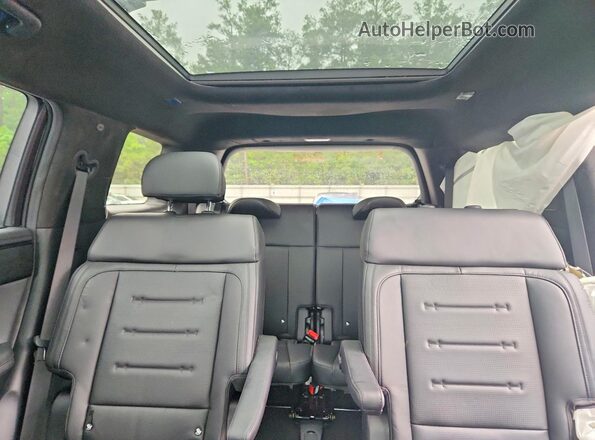 5NMP5DG12SH032361 2025 HYUNDAI SANTA Silver Հետևի նստատեղերի տեսք