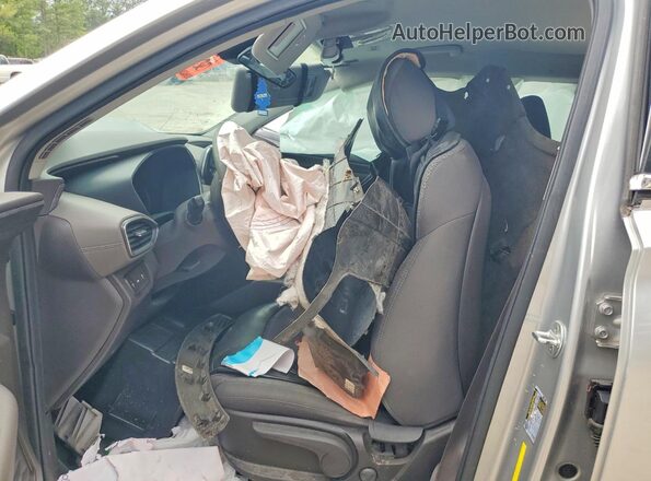 5NMS23AD7LH194326 2020 HYUNDAI SANTA Silver Front interior view
