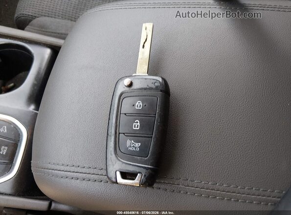5NMS2CAD1LH221343 2020 HYUNDAI SANTA FE Silver Dashboard view