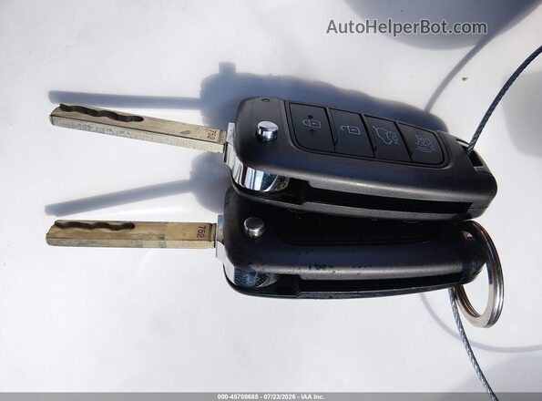 5NMS2CAD2KH031176 2019 HYUNDAI SANTA FE White Առջևի վահանակի տեսք