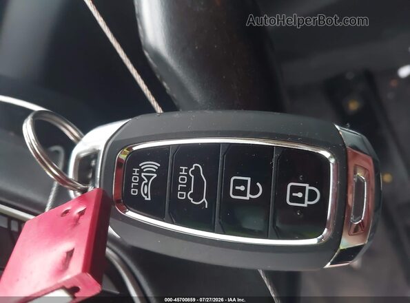 5NMS33AD4KH047750 2019 HYUNDAI SANTA FE White Dashboard view