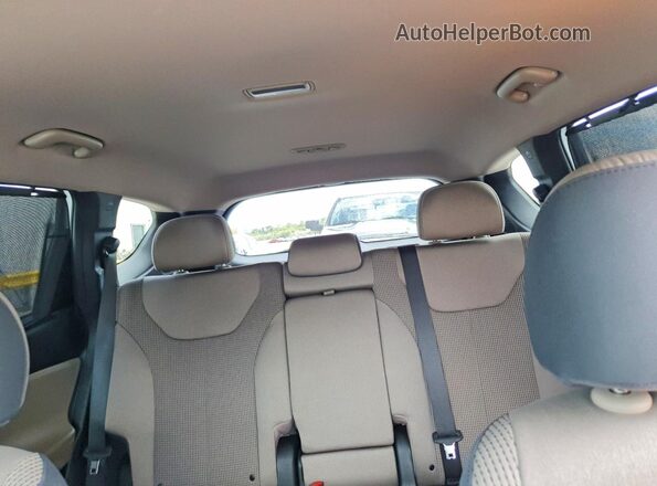 5NMS33AD8KH059321 2019 HYUNDAI SANTA White Widok tylnych siedzeń
