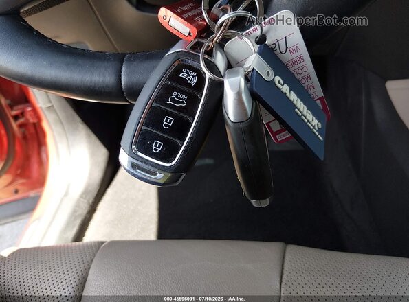 5NMS53AA6KH014846 2019 HYUNDAI SANTA FE Red Вид панелі приладів