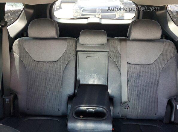 5NMS64AJ1NH427281 2022 HYUNDAI SANTA Black Rear seats view