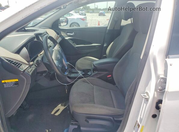 5NMZT3LB1HH035638 2017 HYUNDAI SANTA Белый Вид салона спереди