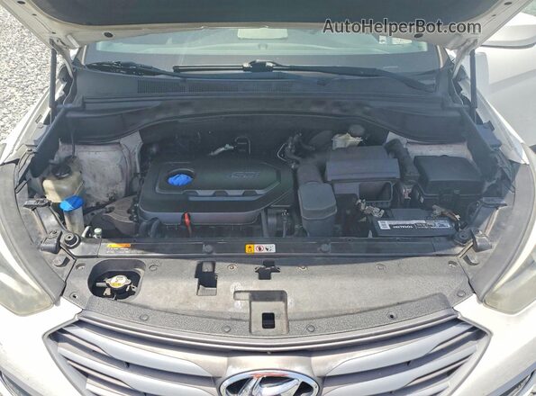 5NMZT3LB1HH035638 2017 HYUNDAI SANTA Белый Вид задней части салона