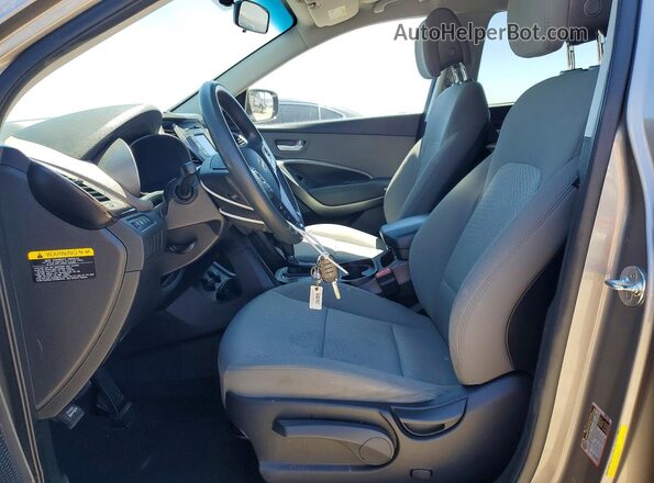 5NMZT3LB2JH071943 2018 HYUNDAI SANTA Gray Вид салону спереду
