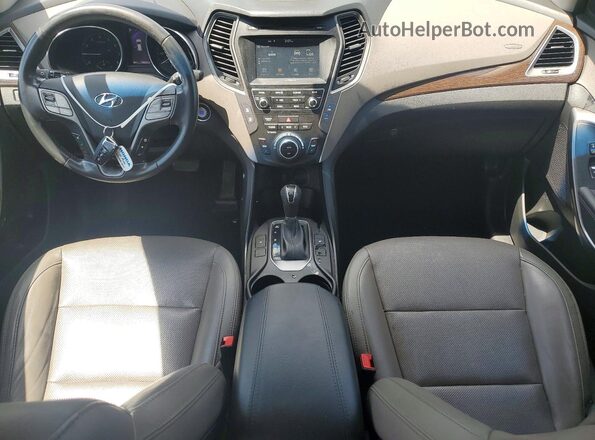 5NMZUDLB4HH028556 2017 HYUNDAI SANTA Black Widok deski rozdzielczej
