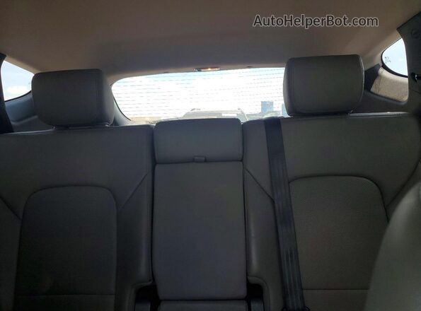 5NMZUDLB4HH028556 2017 HYUNDAI SANTA Black Widok tylnych siedzeń