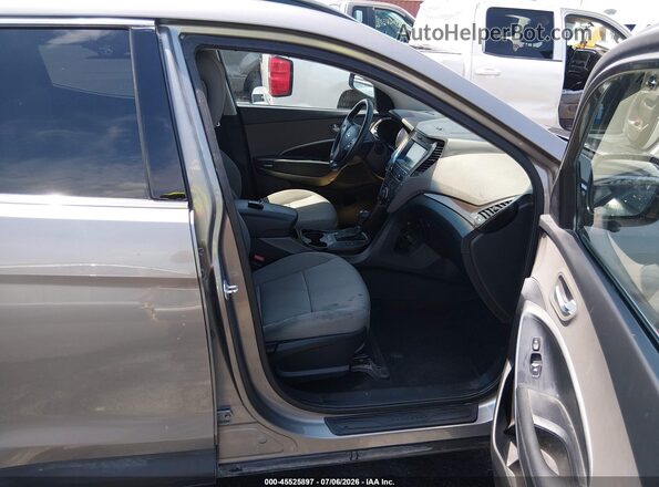 5NMZUDLB9HH048057 2017 HYUNDAI SANTA FE SPORT Silver Front interior view