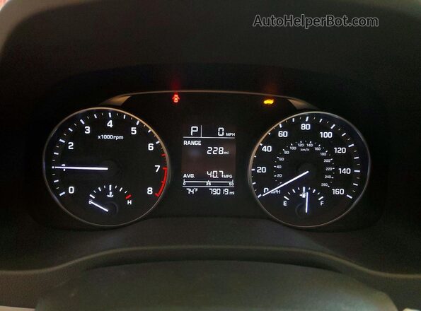 5NPD74LF0HH075669 2017 HYUNDAI ELANTRA Красный Вид щитка приборов