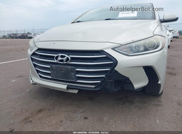 5NPD74LF0HH077275 2017 HYUNDAI ELANTRA Золотой Вид спереди