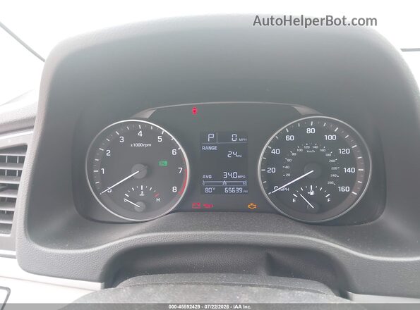 5NPD74LF0HH182785 2017 HYUNDAI ELANTRA Gold Vista de los asientos traseros