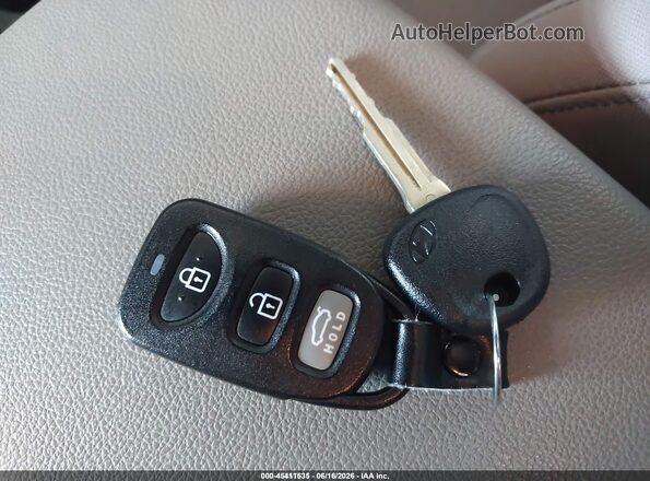 5NPD74LF0LH608886 2020 HYUNDAI ELANTRA Серебряный Вид панели приборов