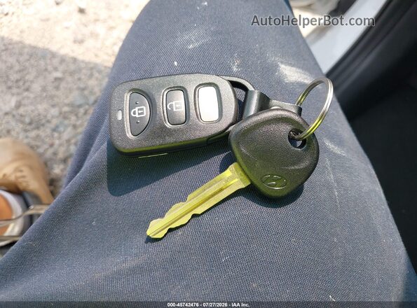 5NPD74LF0LH613781 2020 HYUNDAI ELANTRA White Vista del salpicadero