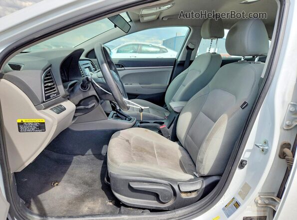 5NPD74LF1HH095543 2017 HYUNDAI ELANTRA Белый Вид салона спереди